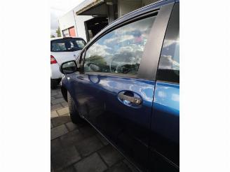 Toyota Yaris Yaris II (P9), Hatchback, 2005 / 2014 1.3 16V VVT-i picture 9