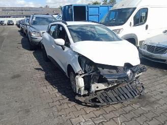 rozbiórka samochody osobowe Renault Clio Clio IV Estate/Grandtour (7R), Combi 5-drs, 2012 / 2021 1.2 16V 2016