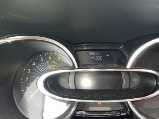 demontáž osobní automobily Renault Clio Clio IV (5R), Hatchback 5-drs, 2012 / 2021 0.9 Energy TCE 90 12V 2015