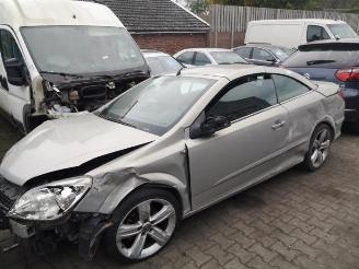 Purkuautot passenger cars Opel Astra Astra H Twin Top (L67), Cabrio, 2005 / 2010 1.8 16V 2009