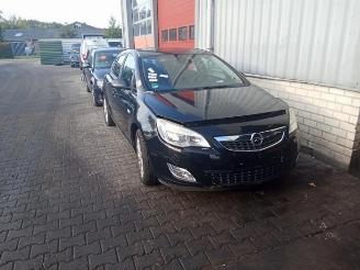 Vrakbiler auto Opel Astra Astra J (PC6/PD6/PE6/PF6), Hatchback 5-drs, 2009 / 2015 1.4 16V ecoFLEX 2010/4