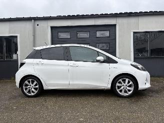 Toyota Yaris 1.5 Full Hybrid Dynamic picture 2