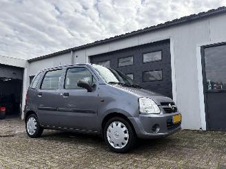 ocasión turismos Opel Agila 1.2 16v flexx 2004/1