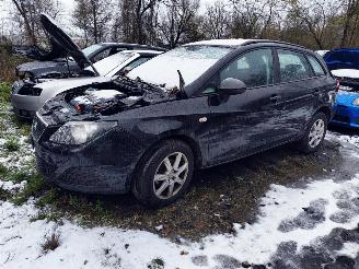Coche accidentado Seat Ibiza Seat Ibiza ST 1.2 TDI Reference Ecomotive 2011/1