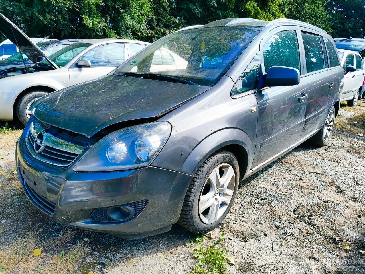 Opel Zafira Opel Zafira 1.8 Cosmo