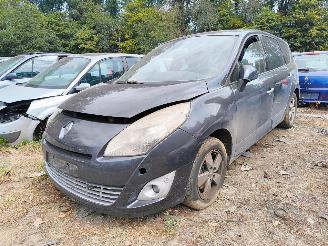 Damaged car Renault Grand-scenic Renault Grand Scénic 1.4 TCe Dynamique 2009/1