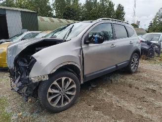 disassembly passenger cars Nissan Qashqai+2 2.0 Optima 2010/3