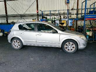 demontáž osobní automobily Opel Astra 1.6 Cosmo 2008/6