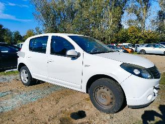 Sloopauto Dacia Sandero 1.2 Blackline 2011/6