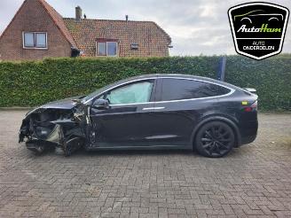 Salvage car Tesla Model X Model X, SUV, 2013 100X 2018/11