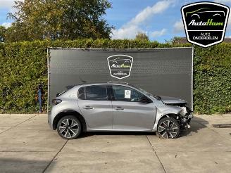 Auto da rottamare Peugeot 208 208 II (UB/UH/UP), Hatchback 5-drs, 2019 e-208 50 kWh 2022