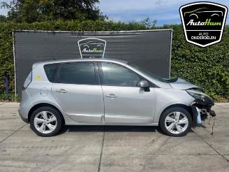 Auto da rottamare Renault Scenic Scenic III (JZ), MPV, 2009 / 2016 2.0 16V CVT 2012/10