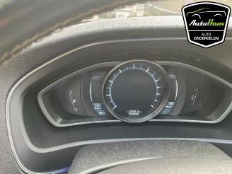 Volvo V-40 V40 (MV), Hatchback 5-drs, 2012 / 2019 1.6 T3 GTDi 16V picture 13