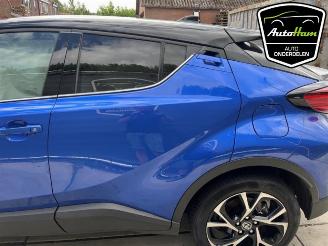 Toyota C-HR C-HR (X1,X5), SUV, 2016 2.0 16V Hybrid picture 13