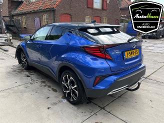 Toyota C-HR C-HR (X1,X5), SUV, 2016 2.0 16V Hybrid picture 11