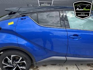 Toyota C-HR C-HR (X1,X5), SUV, 2016 2.0 16V Hybrid picture 6