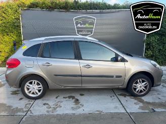 Coche siniestrado Renault Clio Clio III Estate/Grandtour (KR), Combi, 2007 / 2014 1.2 16V TCE 100 2008/6