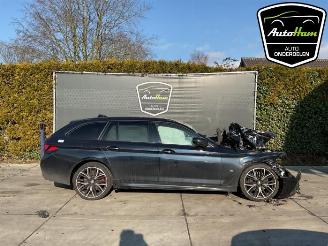Vrakbiler auto BMW 5-serie 5 serie Touring (G31), Combi, 2017 530i 2.0 TwinPower Turbo 16V Mild Hybrid 2021/8