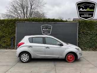 Salvage car Hyundai I-20 i20, Hatchback, 2008 / 2015 1.2i 16V 2013/2