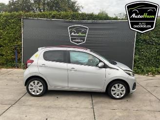 Uttjänta bilar auto Peugeot 108 108, Hatchback, 2014 1.0 12V 2015/1