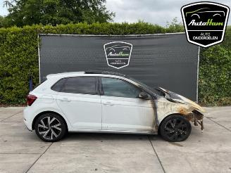 Salvage car Volkswagen Polo Polo VI (AW1), Hatchback 5-drs, 2017 1.0 TSI 12V 2024/8