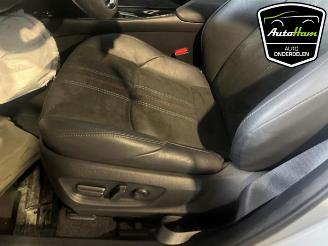 Toyota C-HR C-HR (X1,X5), SUV, 2016 2.0 16V Hybrid picture 14