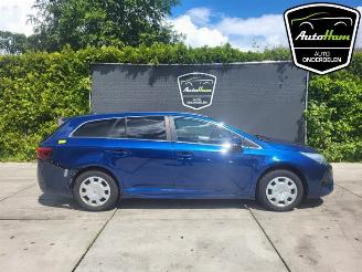 Coche siniestrado Toyota Avensis Avensis Wagon (T27), Combi, 2008 / 2018 1.8 16V VVT-i 2015/11
