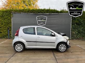 disassembly passenger cars Peugeot 107 107, Hatchback, 2005 / 2014 1.0 12V 2013/8