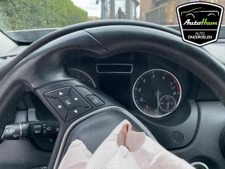 Mercedes A-klasse A (W176), Hatchback, 2012 / 2018 1.6 A-180 16V picture 17