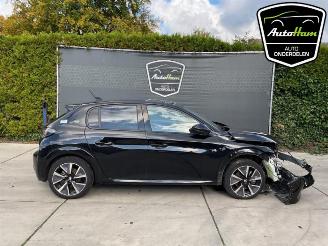 demontáž osobní automobily Peugeot 208 208 II (UB/UH/UP), Hatchback 5-drs, 2019 e-208 50 kWh 2021/11