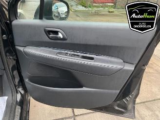 Peugeot 5008 5008 I (0A/0E), MPV, 2009 / 2017 1.6 THP 16V picture 29