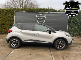 skadebil auto Renault Captur Captur (2R), SUV, 2013 0.9 Energy TCE 12V 2013/10