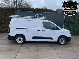 Salvage car Opel Combo Combo Cargo, Van, 2018 1.5 CDTI 130 2022/12