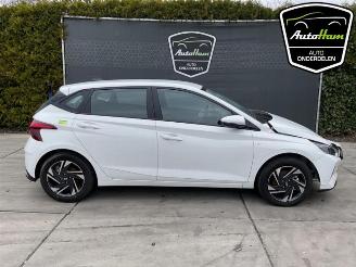 Purkuautot passenger cars Hyundai I-20 i20 (BC3), Hatchback 5-drs, 2020 1.0 T-GDI 100 Mild Hybrid 48V 12V 2023/3