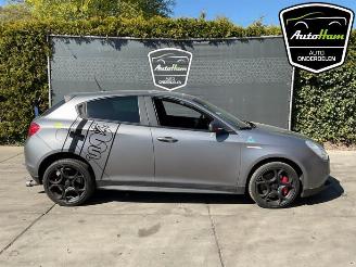 Uttjänta bilar auto Alfa Romeo Giulietta Giulietta (940), Hatchback, 2010 / 2020 1.75 TBI 16V QV 2015/5