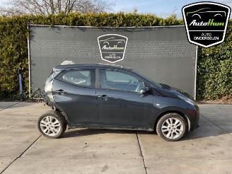 Coche siniestrado Toyota Aygo Aygo (B40), Hatchback, 2014 1.0 12V VVT-i 2017/1