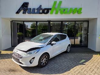 uszkodzony samochody osobowe Ford Fiesta 1.0 EcoBoost 12V Hatchback  Benzine 999cc 70kW (95pk) FWD 2019-12  M0JB 2021/1