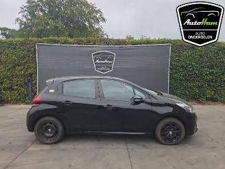 Uttjänta bilar auto Peugeot 208 208 I (CA/CC/CK/CL), Hatchback, 2012 / 2019 1.2 Vti 12V PureTech 82 2017/2