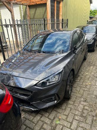 Unfallwagen Ford Focus 1.5 EcoBlue 120 Hatchback  Diesel 1.499cc 88kW (120pk) FWD 2018-01/2025-11  ZTDA 2020/10