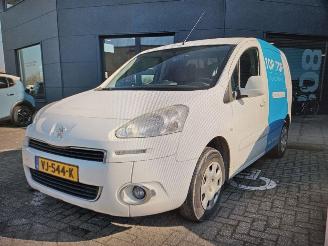 Schadeauto Peugeot Partner Electric Bestel  Elektrisch  49kW (67pk) 2014/6
