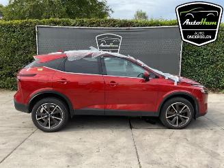 Salvage car Nissan Qashqai Qashqai (J12), SUV, 2021 1.3 DIG-T MHEV 16V 2022/3
