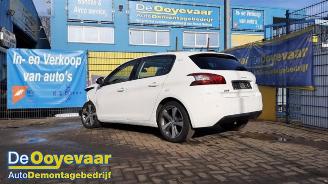 demontáž osobní automobily Peugeot 308 308 (L3/L8/LB/LH/LP), Hatchback 5-drs, 2013 / 2021 1.2 12V e-THP PureTech 110 2015/7