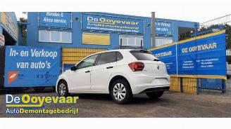Coche siniestrado Volkswagen Polo Polo VI (AW1), Hatchback 5-drs, 2017 1.0 12V BlueMotion Technology 2018/6