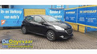 Auto da rottamare Peugeot 208 208 I (CA/CC/CK/CL), Hatchback, 2012 / 2019 1.2 Vti 12V PureTech 82 2013/5