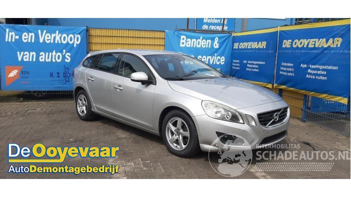Volvo V-60 V60 I (FW/GW), Combi, 2010 / 2018 2.0 D3 20V