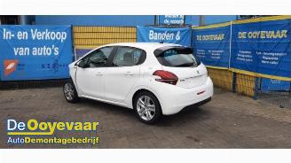 Auto da rottamare Peugeot 208 208 I (CA/CC/CK/CL), Hatchback, 2012 / 2019 1.2 Vti 12V PureTech 2018/9