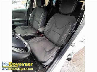 Renault Clio Clio IV Estate/Grandtour (7R), Combi 5-drs, 2012 / 2021 0.9 Energy TCE 90 12V picture 8