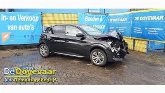 Salvage car Peugeot 208 208 II (UB/UH/UP), Hatchback 5-drs, 2019 e-208 50 kWh 2021/12