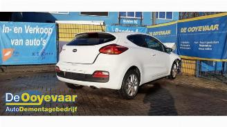 Kia Pro cee d Pro cee'd (JDB3), Hatchback 3-drs, 2013 / 2018 1.4i 16V CVVT picture 4