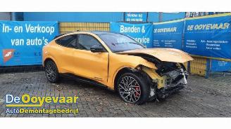 Coche siniestrado Ford Mustang Mach-e Mustang Mach-E, SUV, 2020 98kWh AWD GT 2021/11
